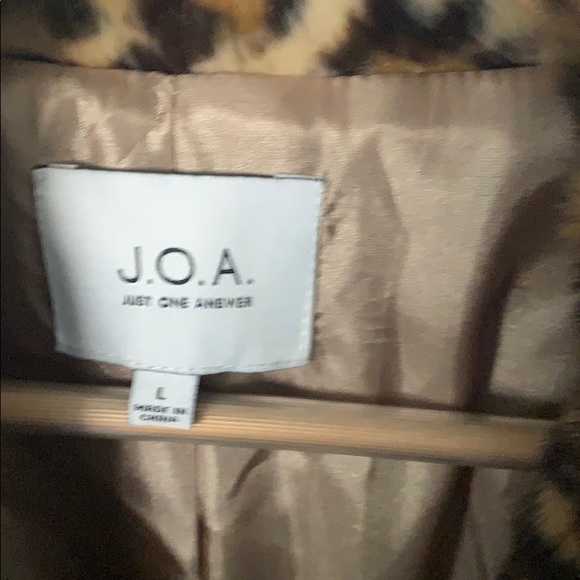 Leopard lines jacket - Picture 3 of 3